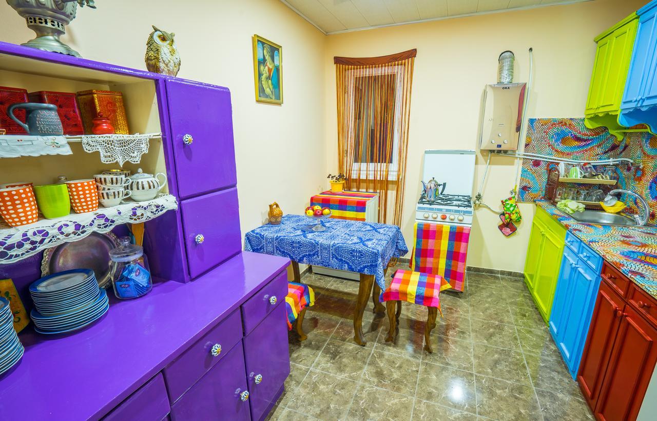 Zgarbi Hostel Tbilissi Extérieur photo