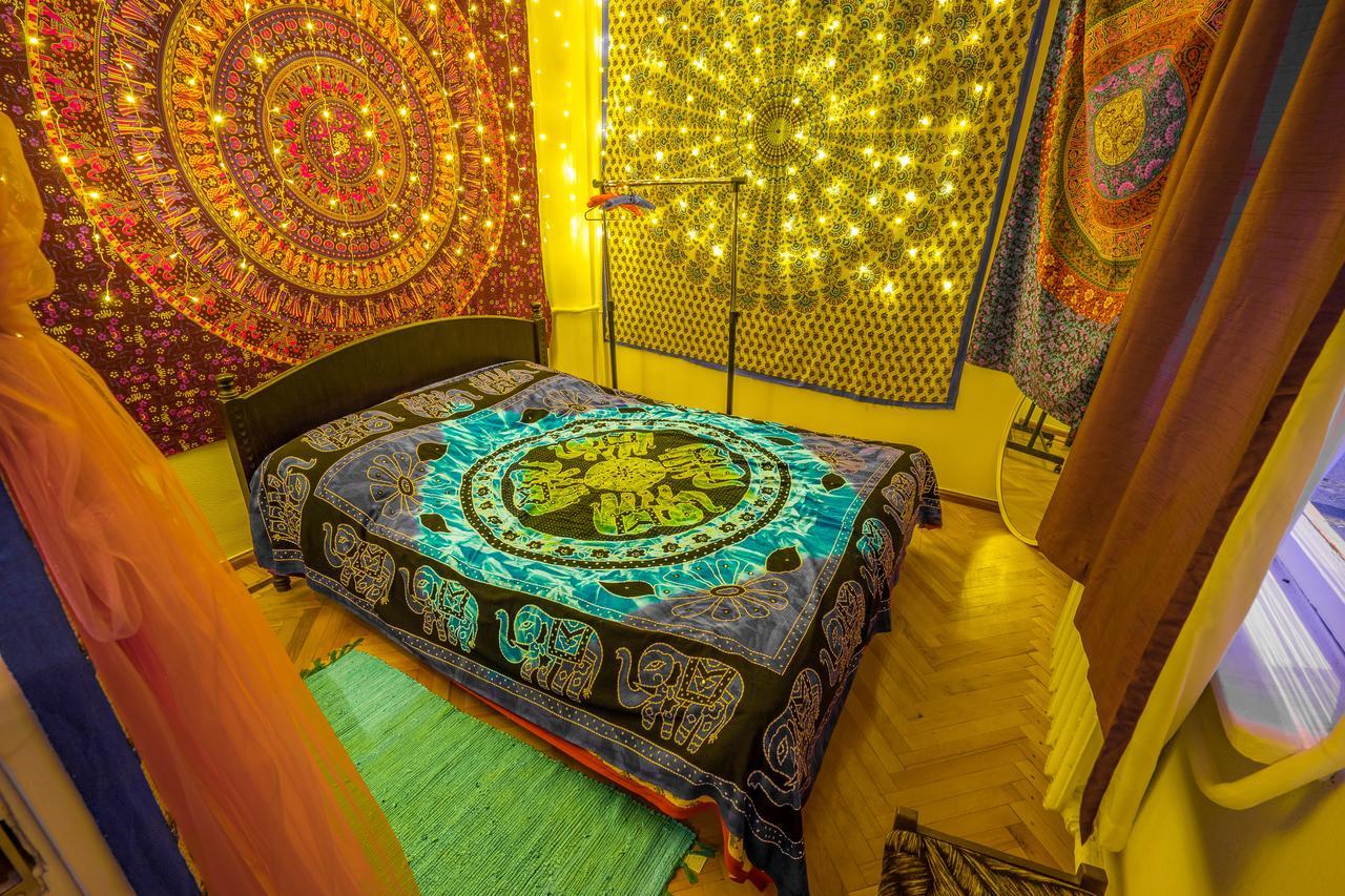 Zgarbi Hostel Tbilissi Extérieur photo