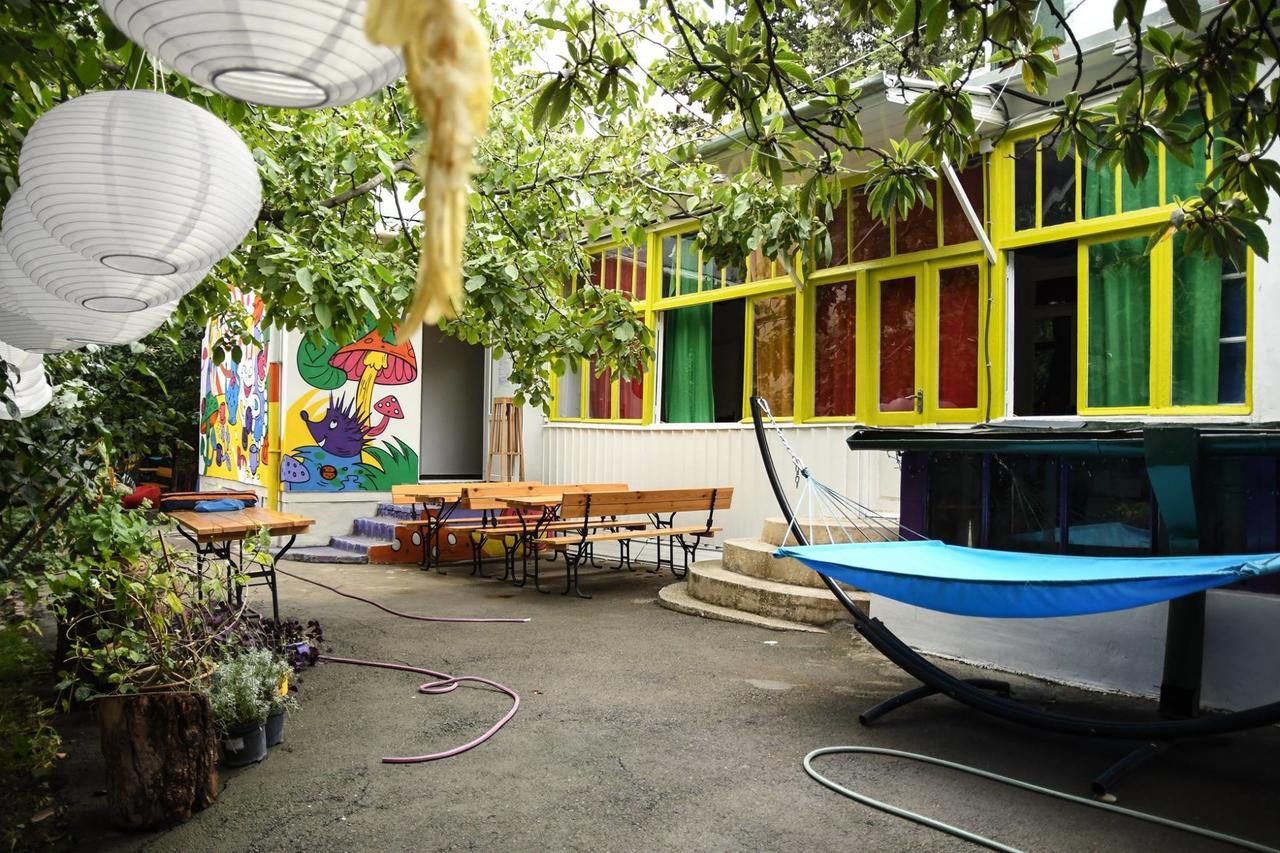 Zgarbi Hostel Tbilissi Extérieur photo