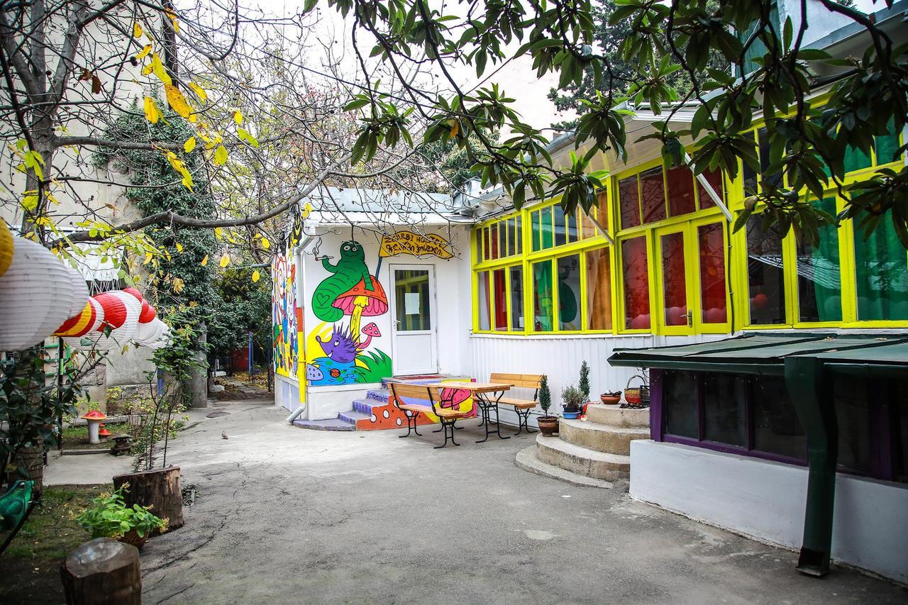 Zgarbi Hostel Tbilissi Extérieur photo